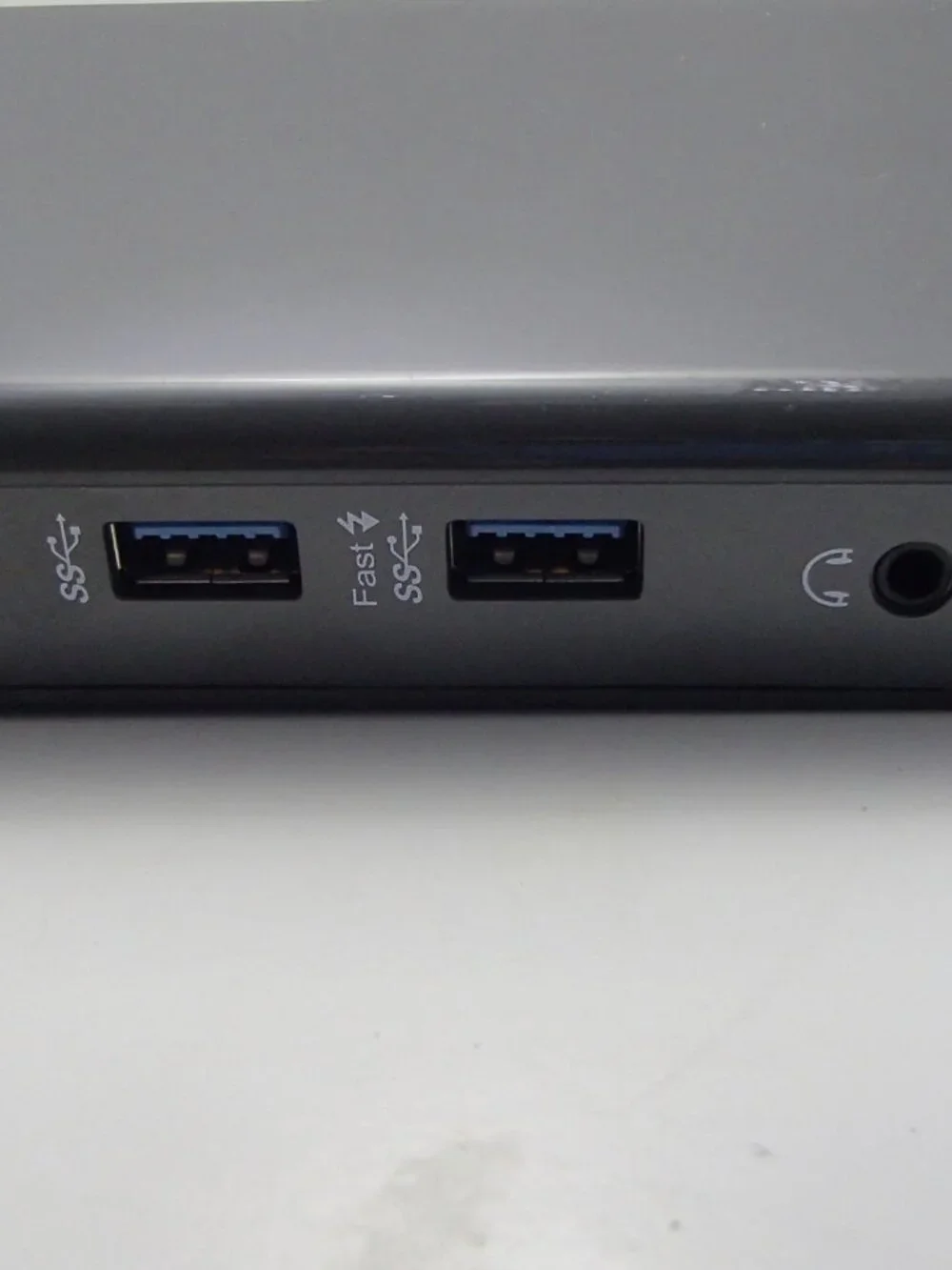 V7 UDDS-1E USB 3.0 Universal Docking Station Inc AC Adapter (No Stand)